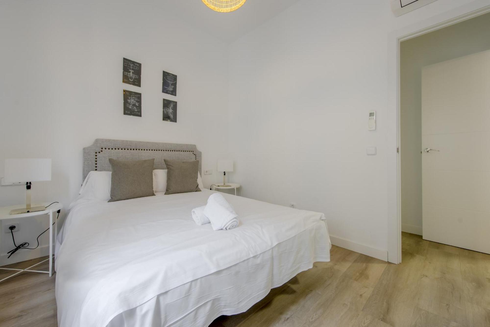 Elegante Apartamento En El Centro De Madrid-Rastro Apartment Luaran gambar