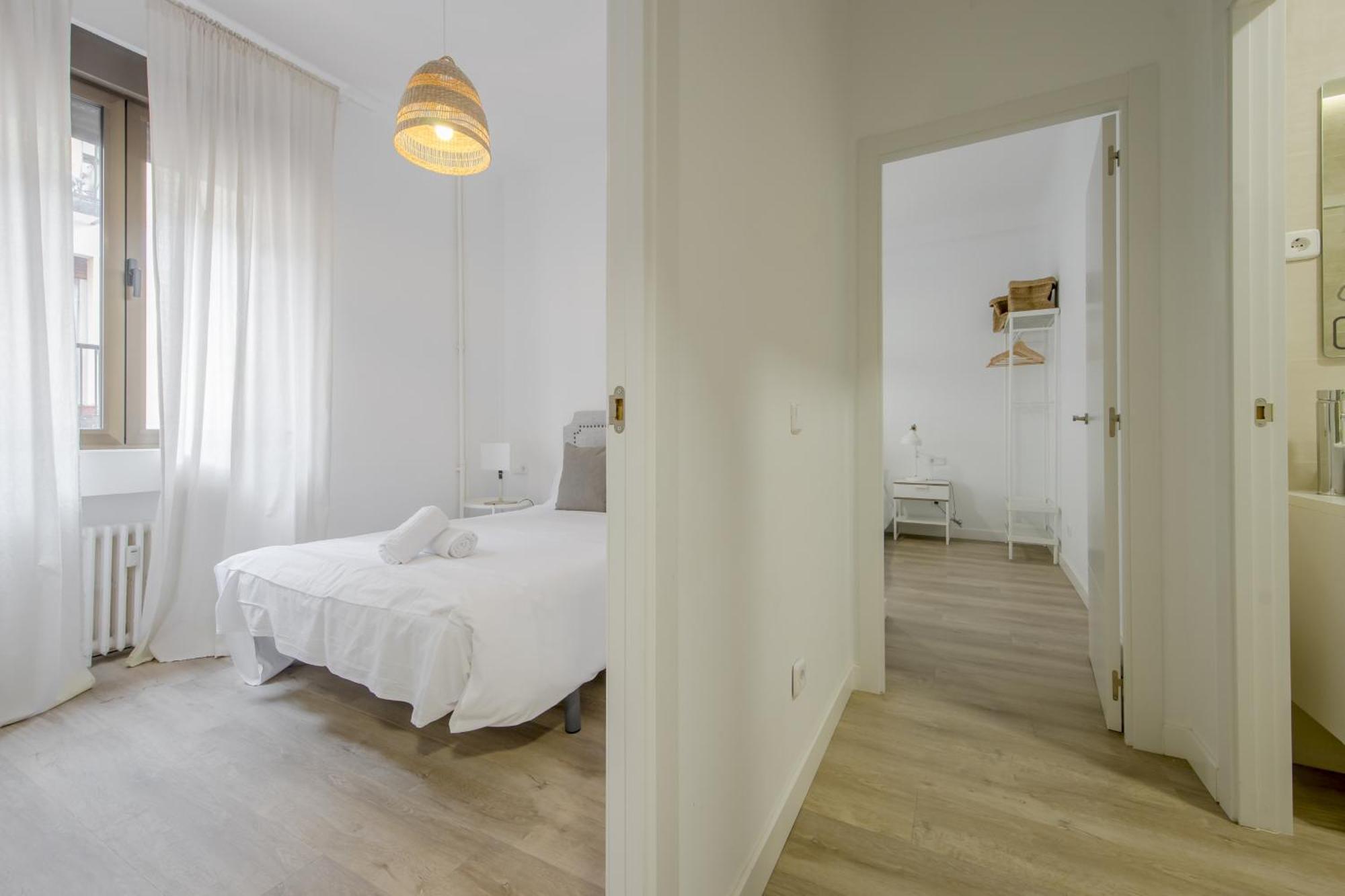 Elegante Apartamento En El Centro De Madrid-Rastro Apartment Luaran gambar