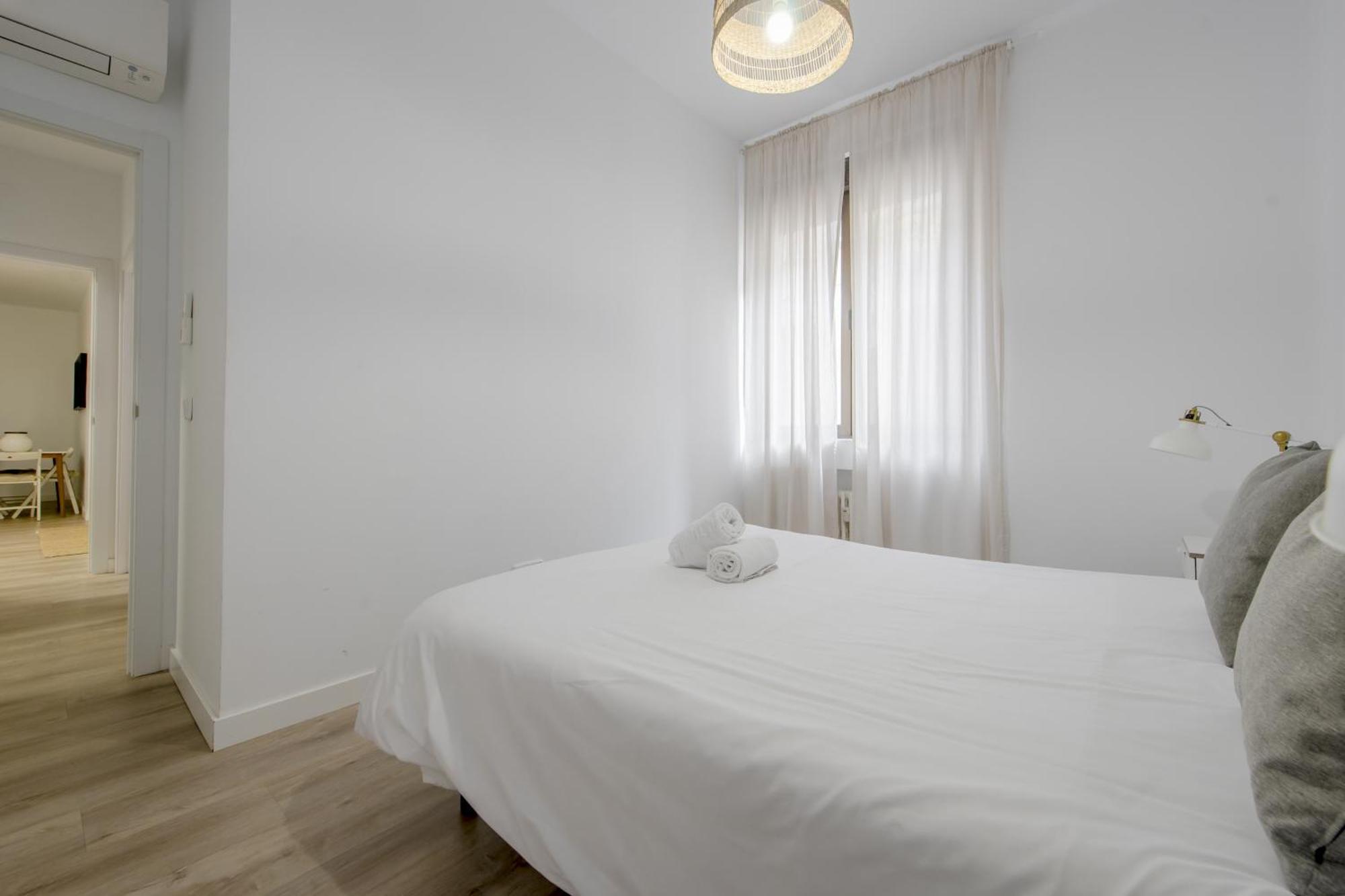 Elegante Apartamento En El Centro De Madrid-Rastro Apartment Luaran gambar