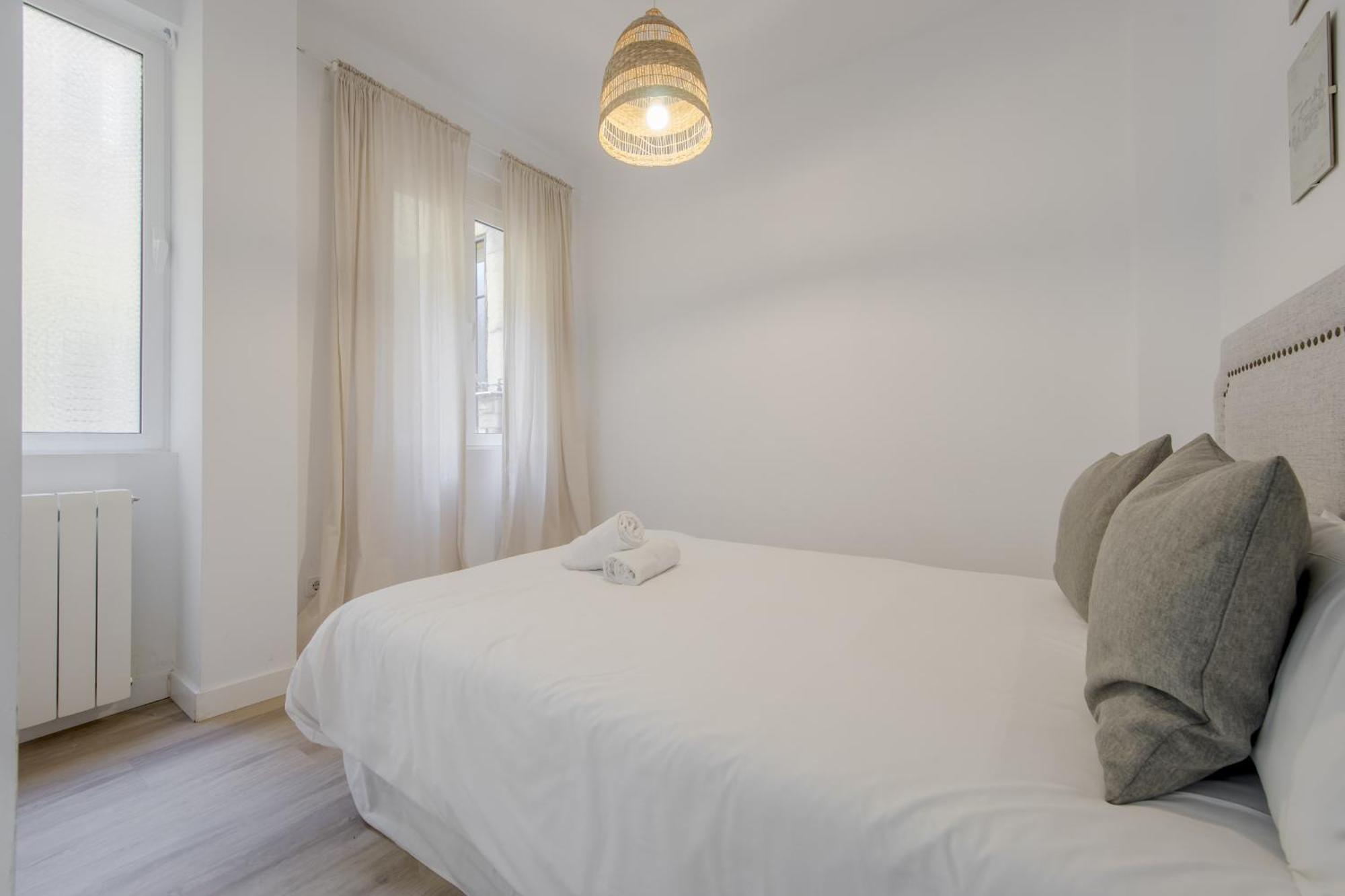 Elegante Apartamento En El Centro De Madrid-Rastro Apartment Luaran gambar
