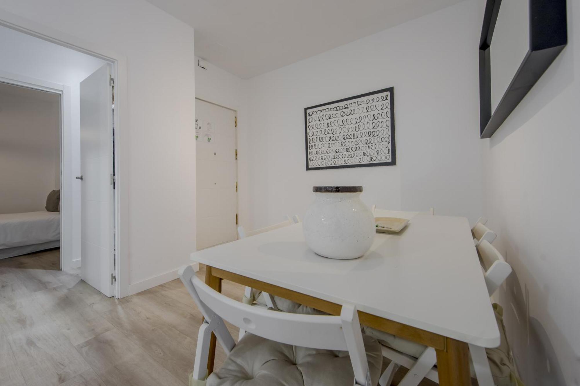 Elegante Apartamento En El Centro De Madrid-Rastro Apartment Luaran gambar