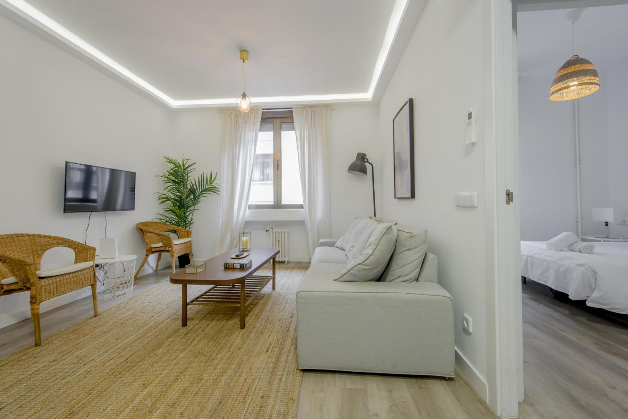 Elegante Apartamento En El Centro De Madrid-Rastro Apartment Luaran gambar